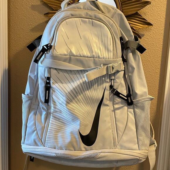 Nike Baseball Backpack - Picture 1 of 16